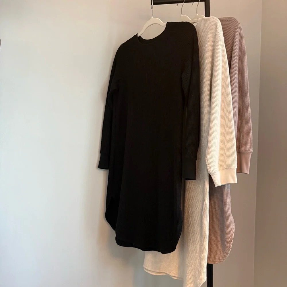 Black, Cream, and Tan Long Sleeve High End Waffle Dresses (Lot of 3) - Picture 3 of 10